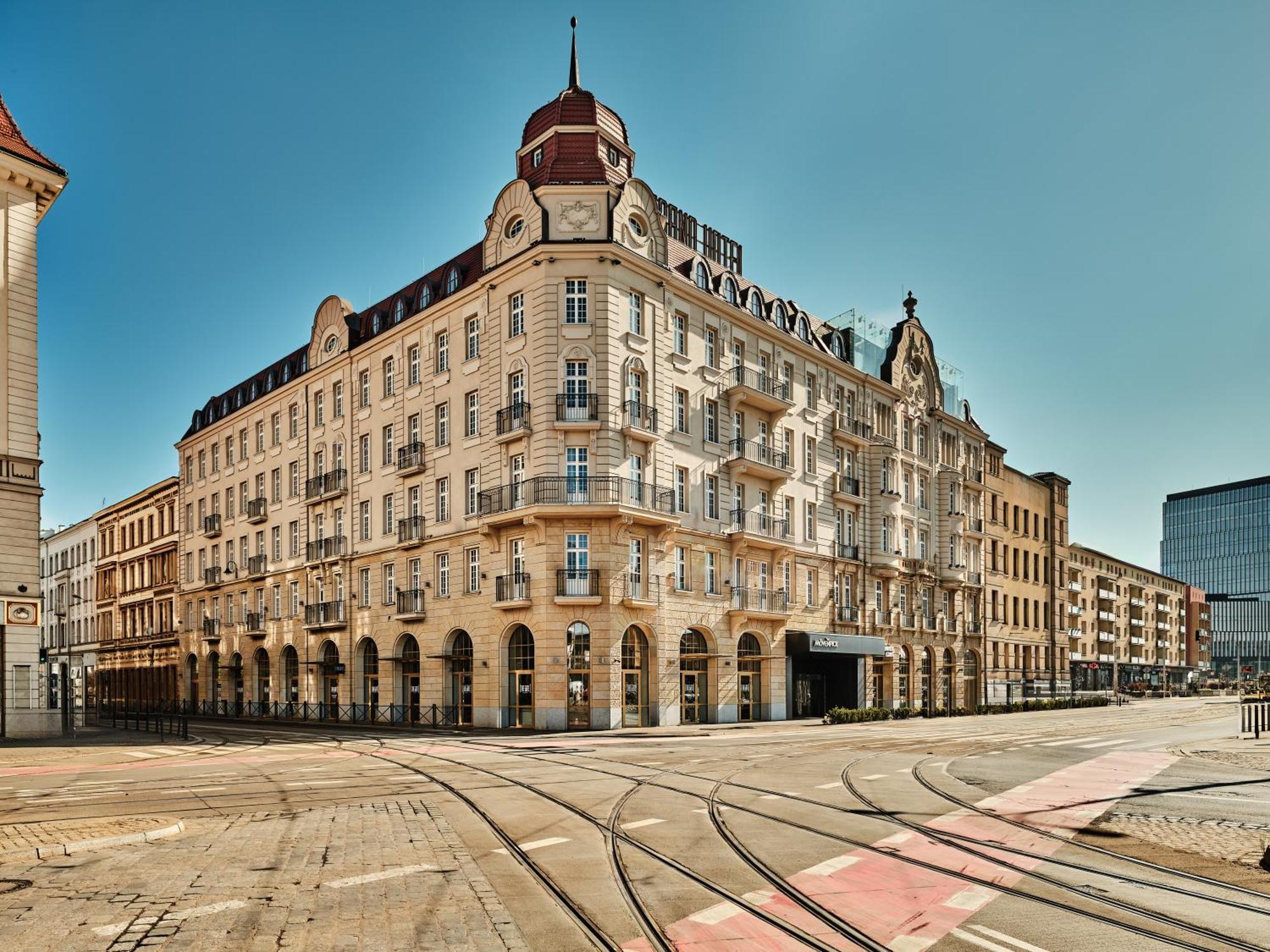 Moevenpick Grand 4*