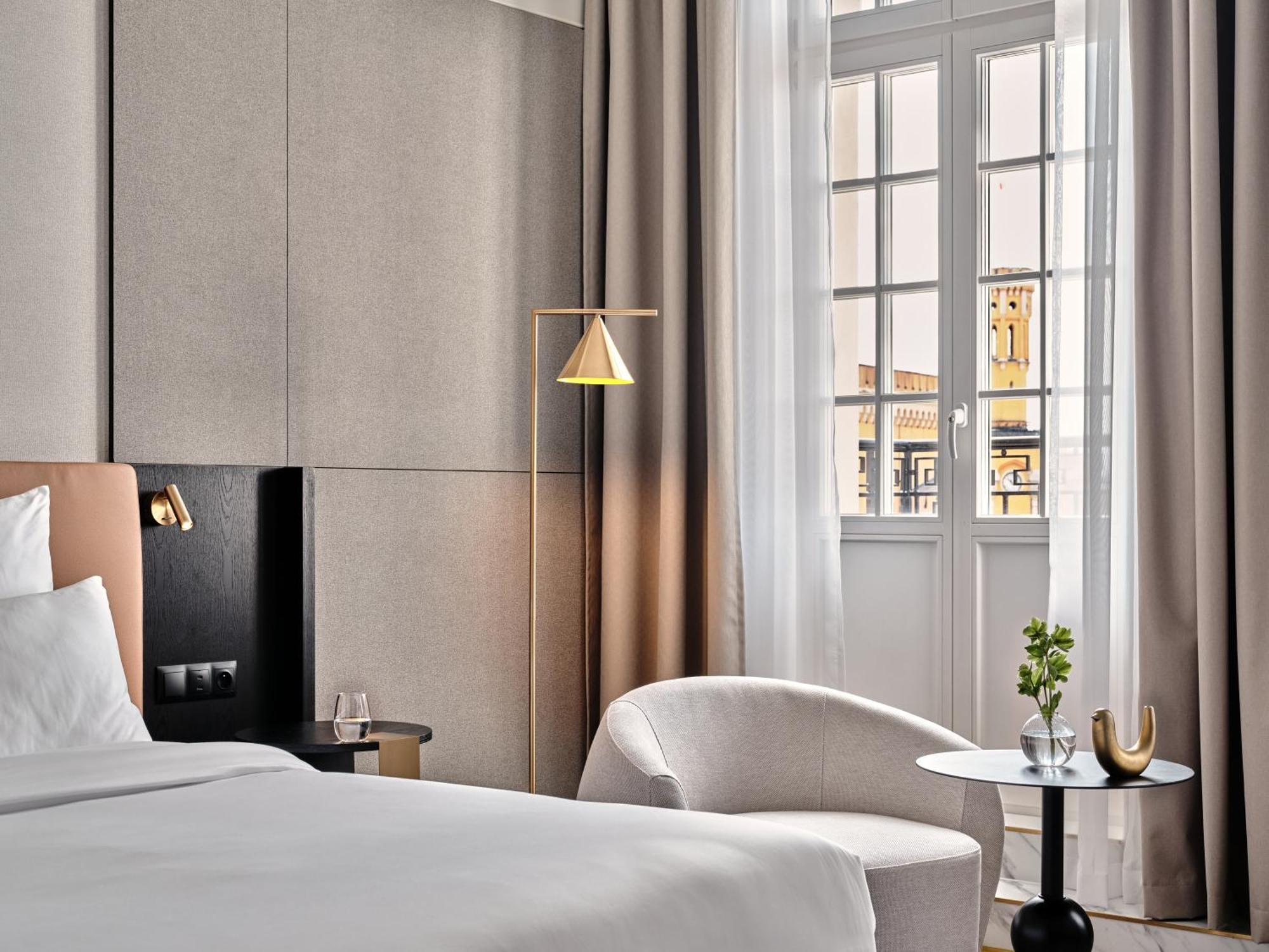 Moevenpick Grand 4*