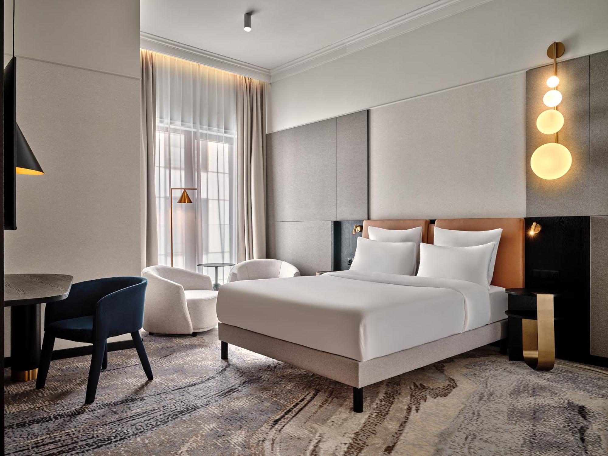 Moevenpick Grand 4*